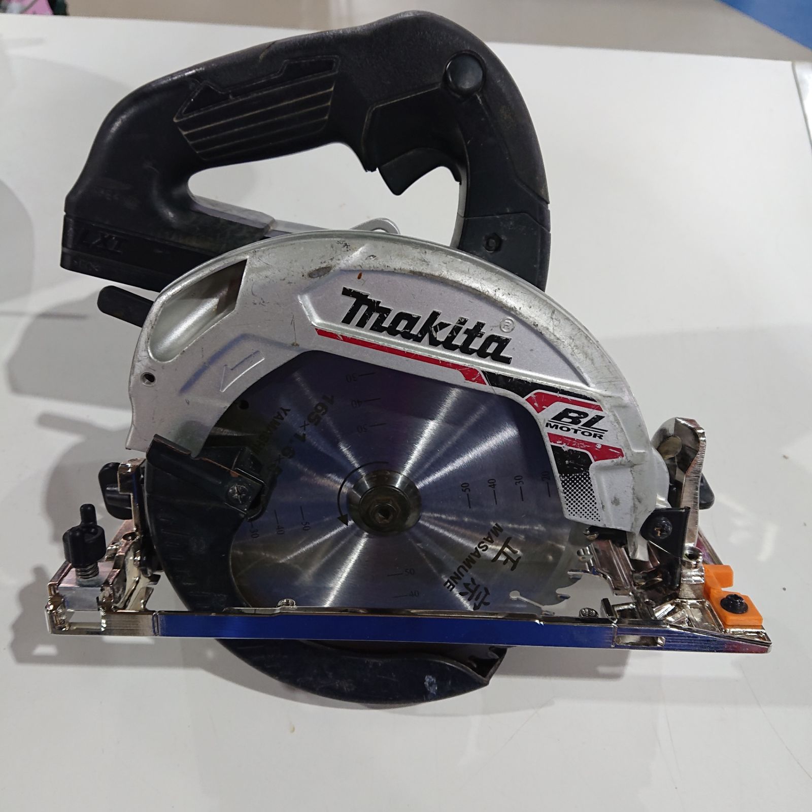 【切り込み深さ任意ストッパー欠品】Makita　マキタ　HS631D　18V　165mm　充電式マルノコ