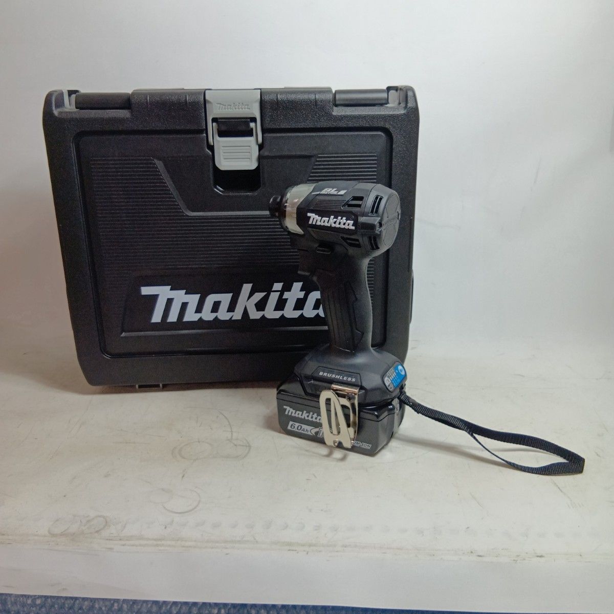 MAKITA マキタ 締め付け工具 インパクトドライバ TD173DRGXB ブラック 