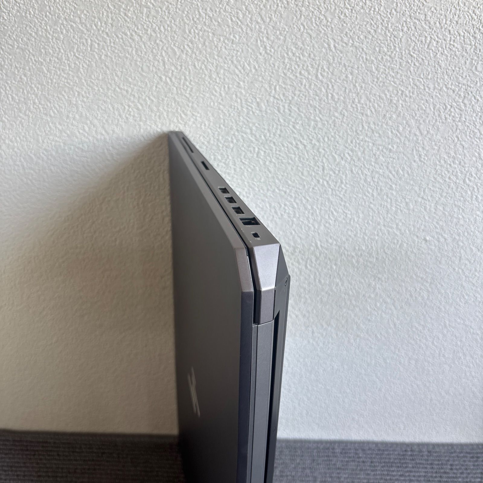 HP ZBook 17 G5 Corei7 Quadro P1000 SSD512GB - メルカリ