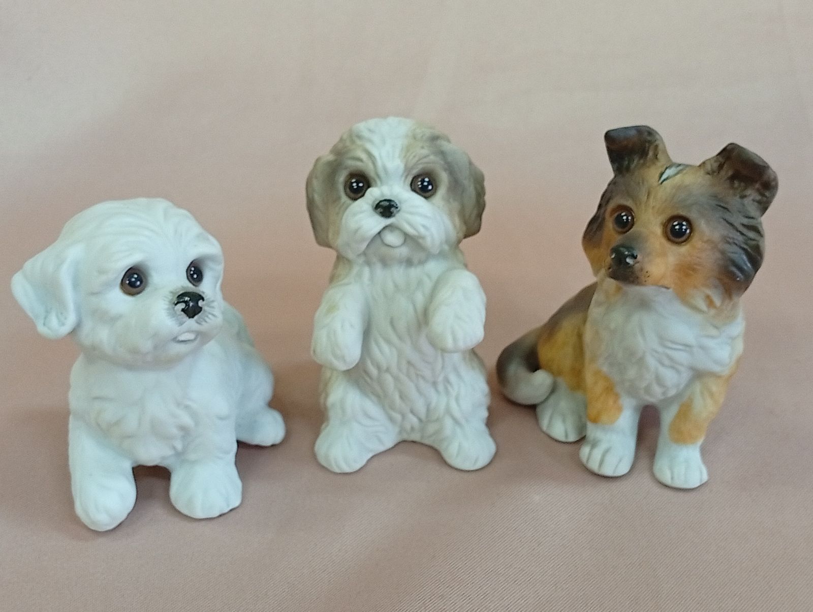 V39 ヴィンテージ品 レトロ 加藤工芸 KATO KOGEI CHINA かわいい犬3匹
