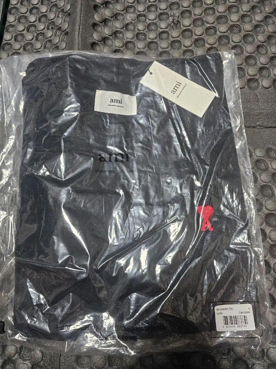 アミ スモール ハート ブラック 長袖 Tシャツ L