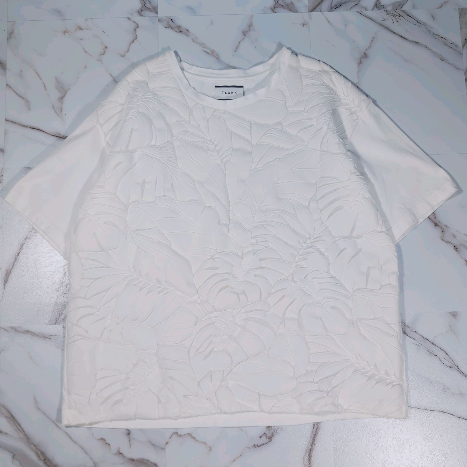 23SS TAAKK リーフ柄 オーバーサイズTシャツ 3(L) ホワイト オフホワイト
