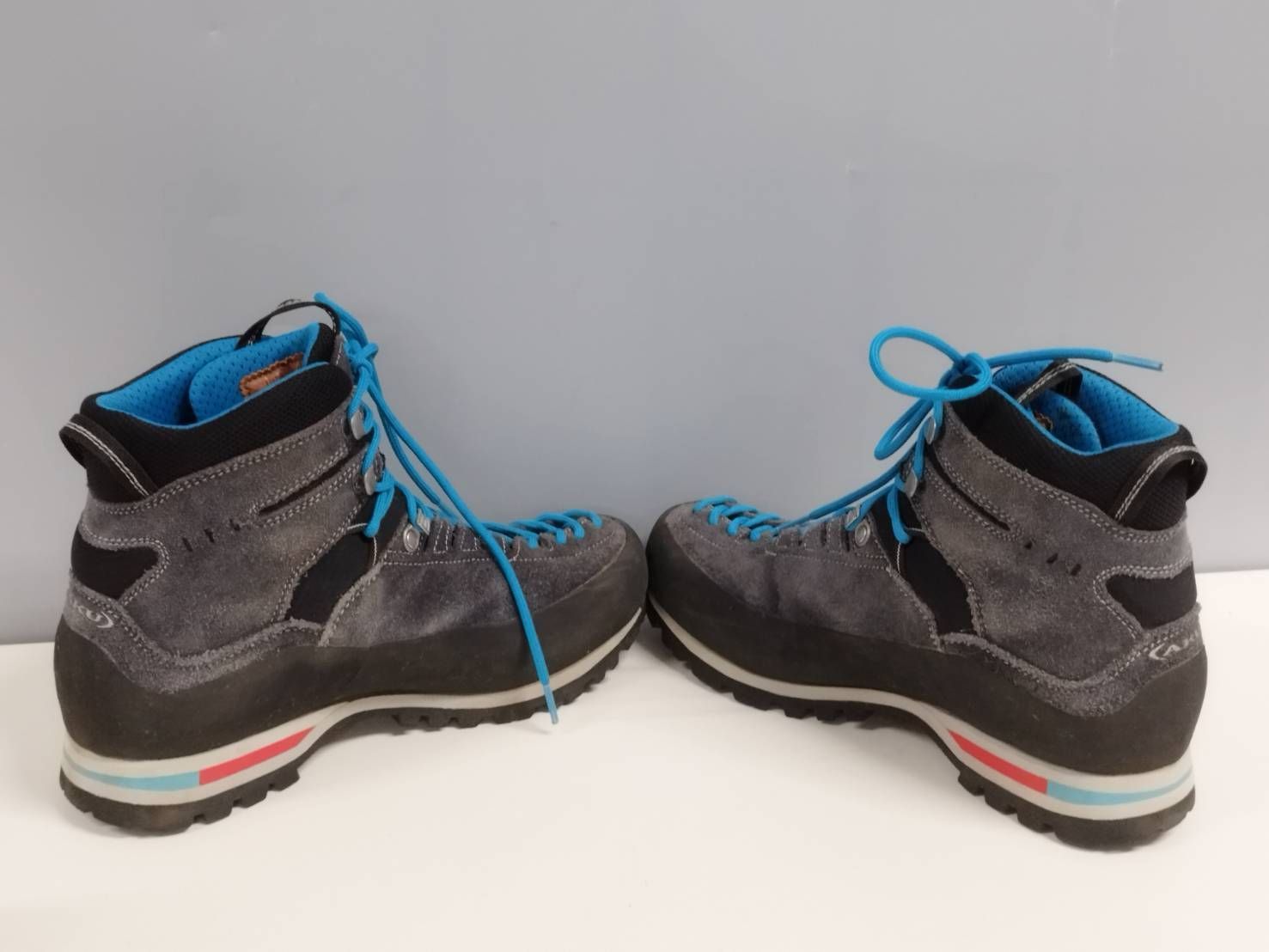 美品】AKU アク VIAZ GTX ISG/登山靴/25.5cm - メルカリ