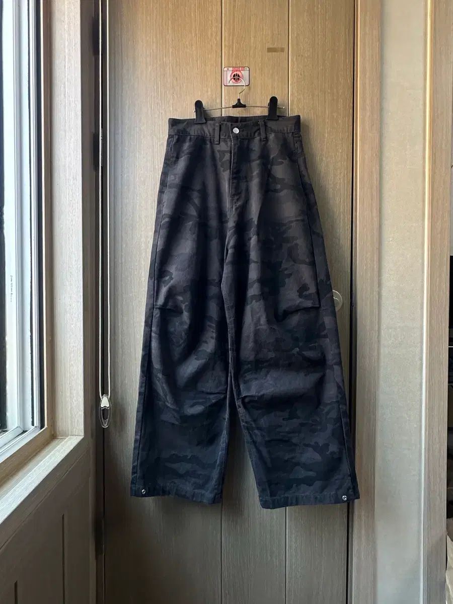 M カモ ウォッシュド パンツ