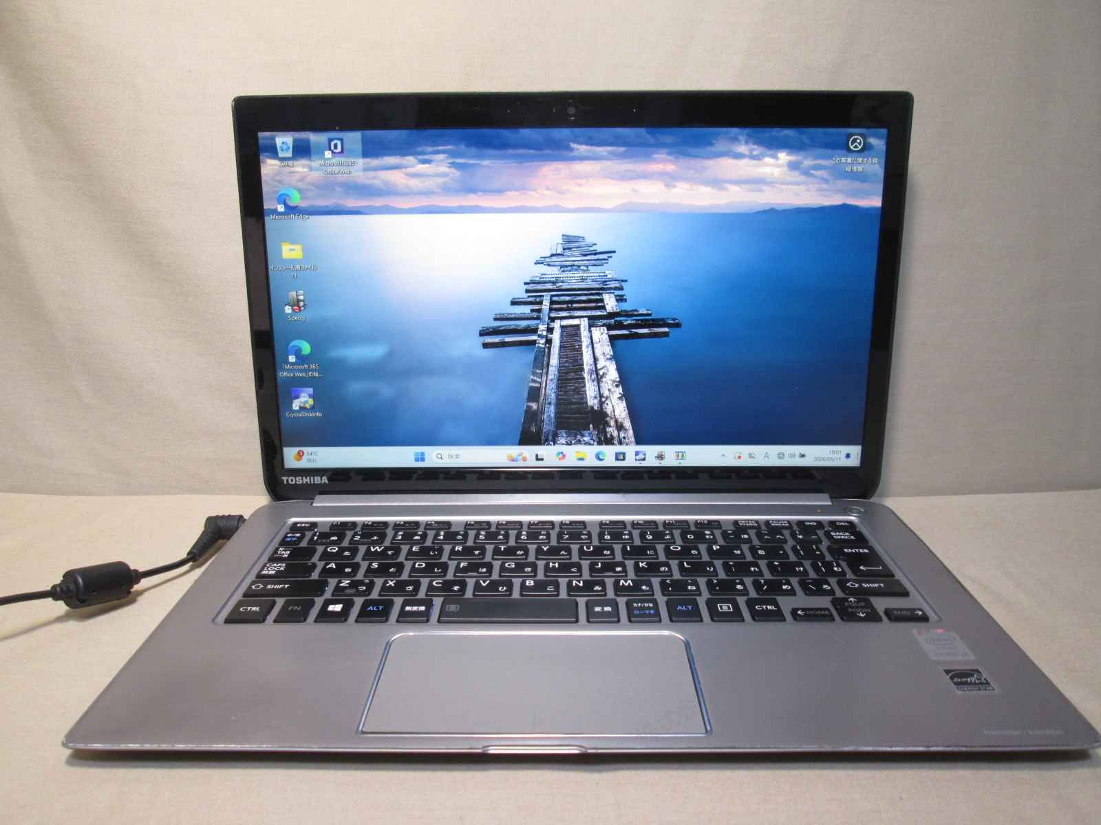 東芝 dynabook KIRA V73/PS【SSD搭載】 Core i5 5200U 【Windows11