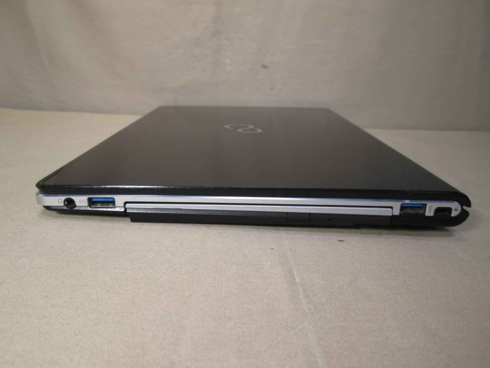 富士通 FMV LIFEBOOK SH90/T【Core i5 5200U】 【Windows11 Home