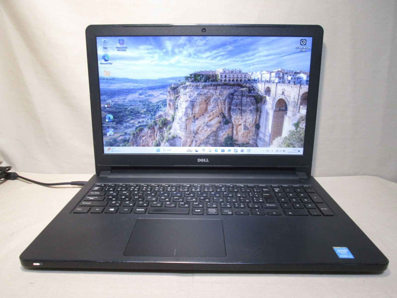 DELL Vostro 3558【SSD搭載】 Core i3 4005U 【Windows11 Pro】MS 365