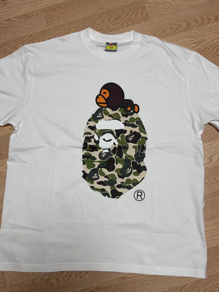 A BATHING APE® カモフラージュ 半袖 Tシャツ 白