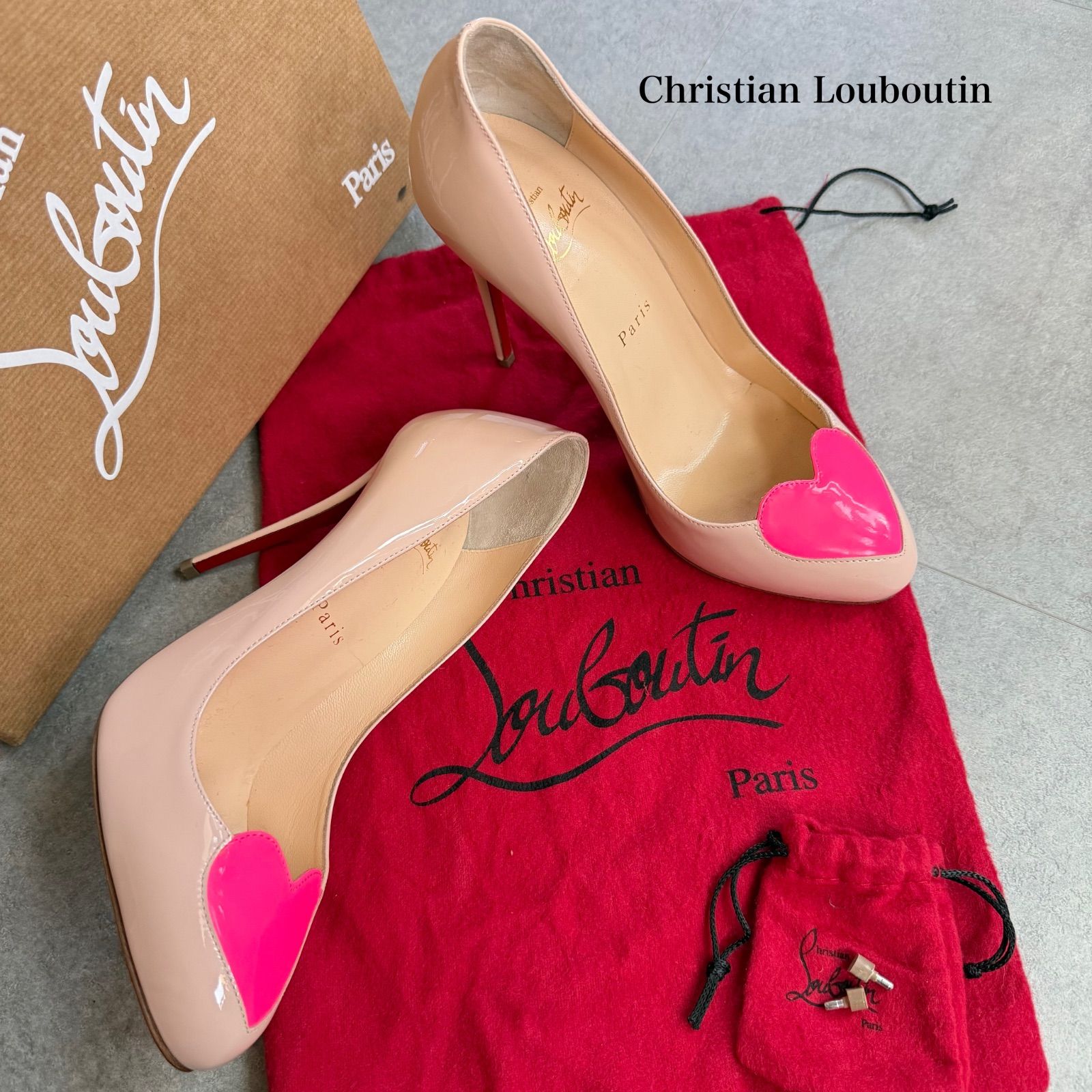 美品 Christian Louboutin クリスチャンルブタン ハート パンプス パテントレザー ベージュ 蛍光ピンク 37 レディースシューズ 24cm レッドソール