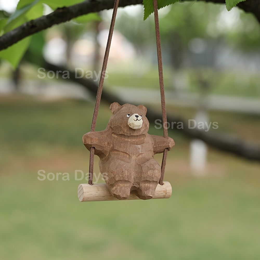 置物 木彫り くま 熊 ベア ブランコ スイング 公園モチーフ ナチュラル かわいい おしゃれ 癒し インテリア 北欧 車内アクセサリー バックミラー 吊り下げ ウッドオーナメント 黒茶色 長さ調節可能 1個