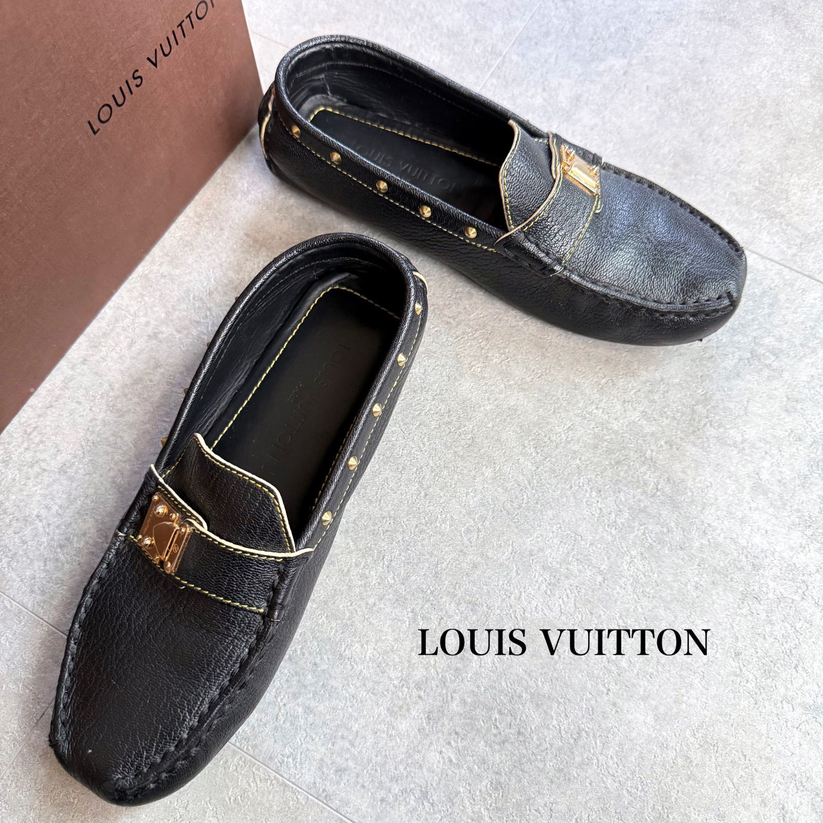 LOUISVUITTON ルイヴィトン LVロゴ金具 スタッズ ローファー 革 レザー