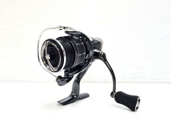 中古品】 ダイワ Daiwa スピニングリール 24ルビアス LT2500S-XH 〇YR