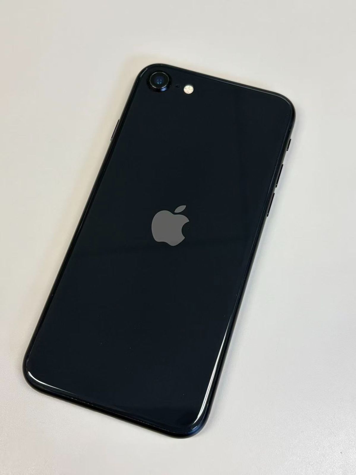極美品 iPhone SE(第2世代) 128GB バッテリー89% SIMフリー - メルカリ 極美品 iPhone SE(第2世代) 128GB バッテリー89% SIMフリー - メルカリ