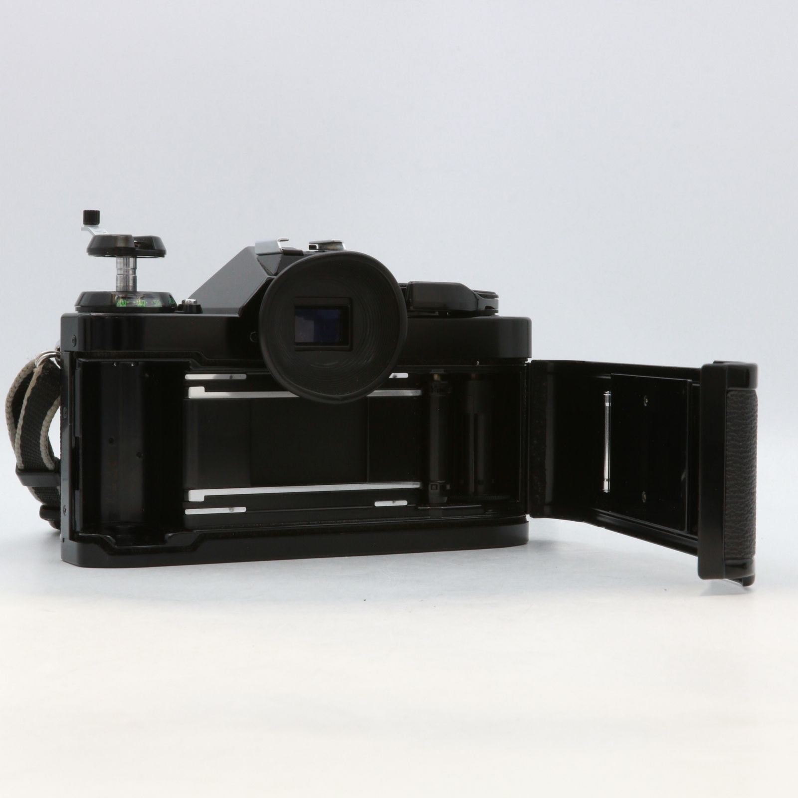 完動品】CANON AE-1 + CANON FD 50mm F1.4 フィルムカメラ 動作確認