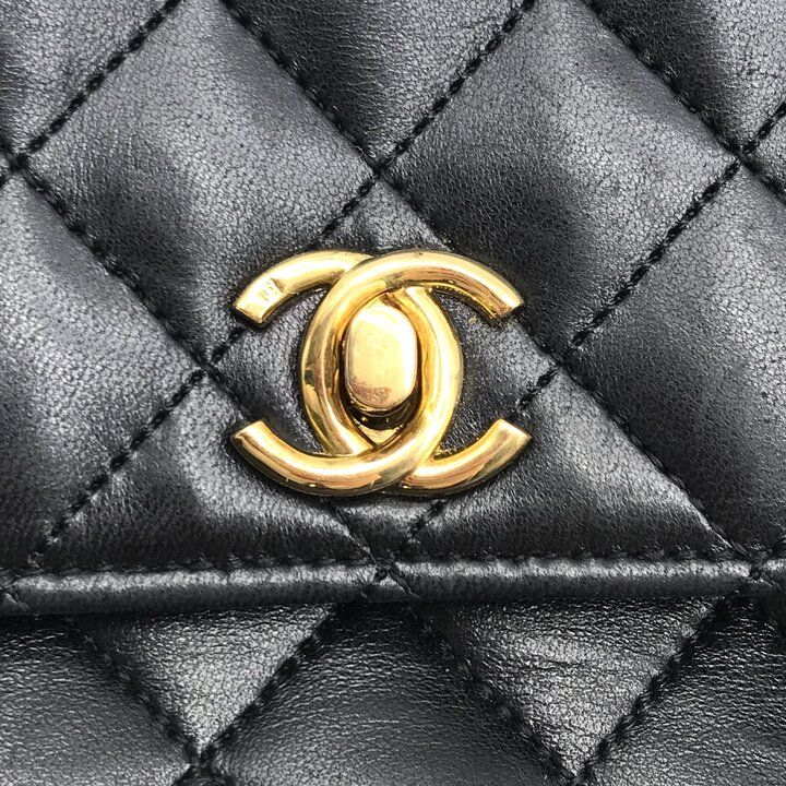 良品 CHANEL シャネル ココマーク ミニマトラッセ ラムスキン チェーン