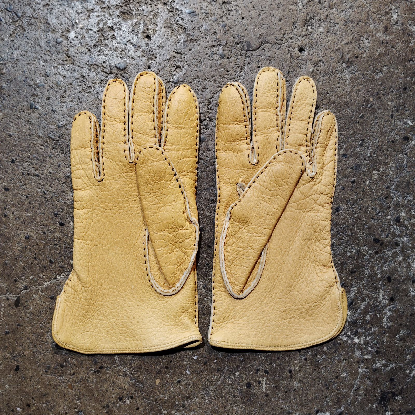 DENTS イギリス製 ペッカリー レザー グローブ デンツ Peccary Leather