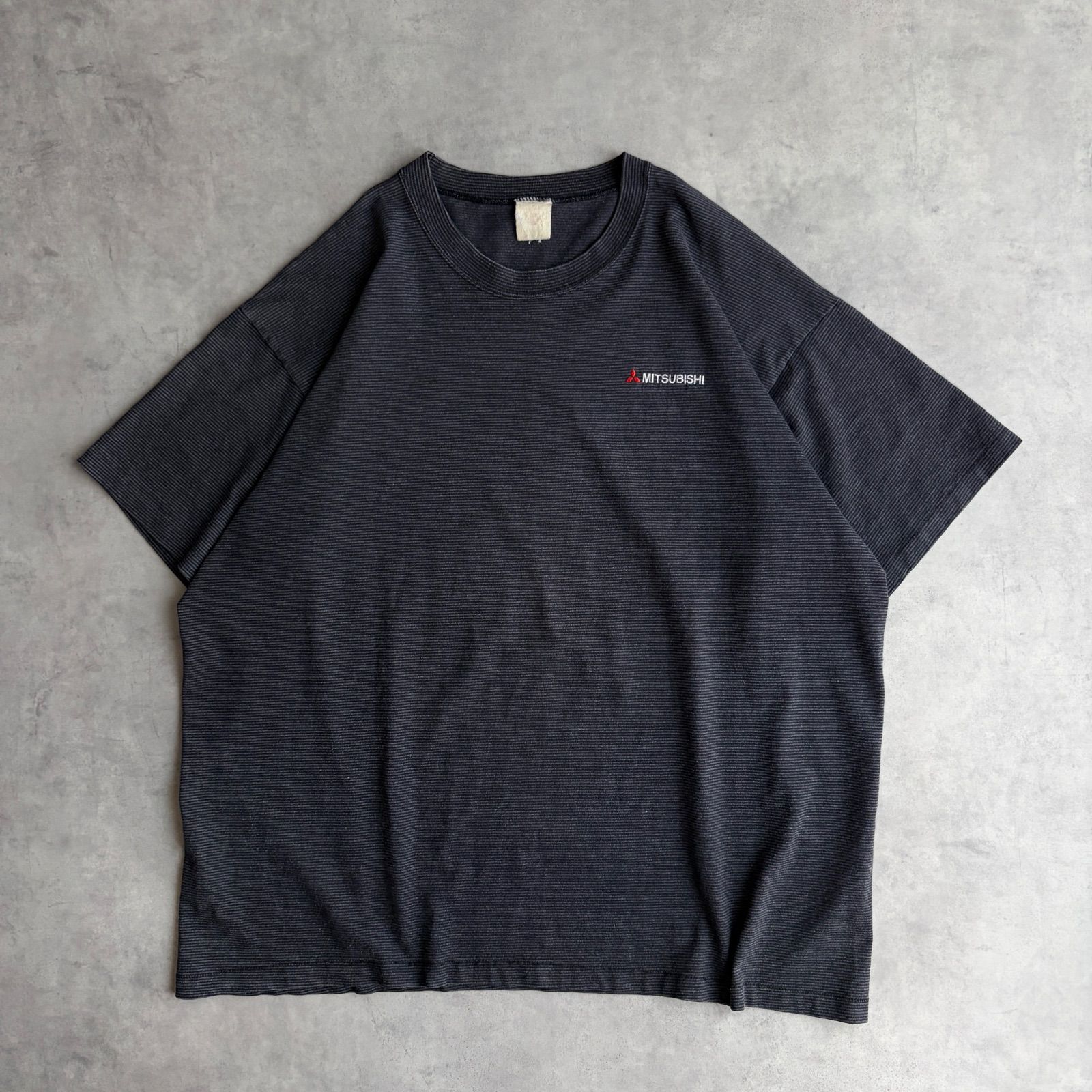 80s〜90s/半袖Tシャツ/シングルステッチ/細ボーダー/三菱/MITSUBISHI/日本企業/ロゴ刺繍/ワンポイント/チャコールグレー/jmaple