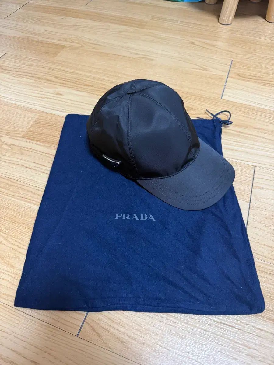 プラダ リナイロン ブラック ボールキャップ XLサイズ 出品