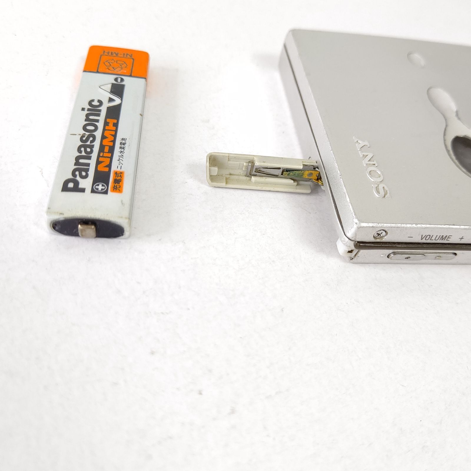 ソニー ウォークマン ポータブル MDプレーヤー ジャンク MZ-E700 音楽