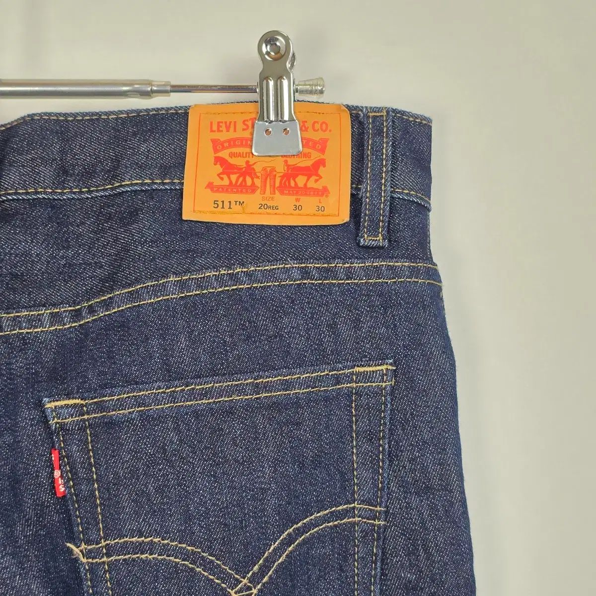 リーバイス 511 スリムフィット Indigo デニム パンツ 男性 32インチ 