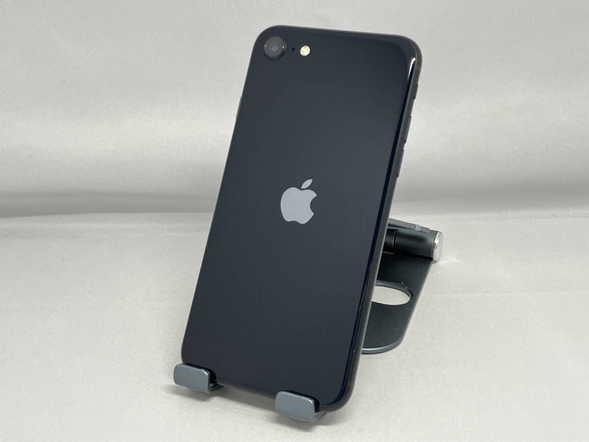 au 【SIMロックなし】MMYC3J/A iPhone SE(第3世代) 64GB ミッドナイト 