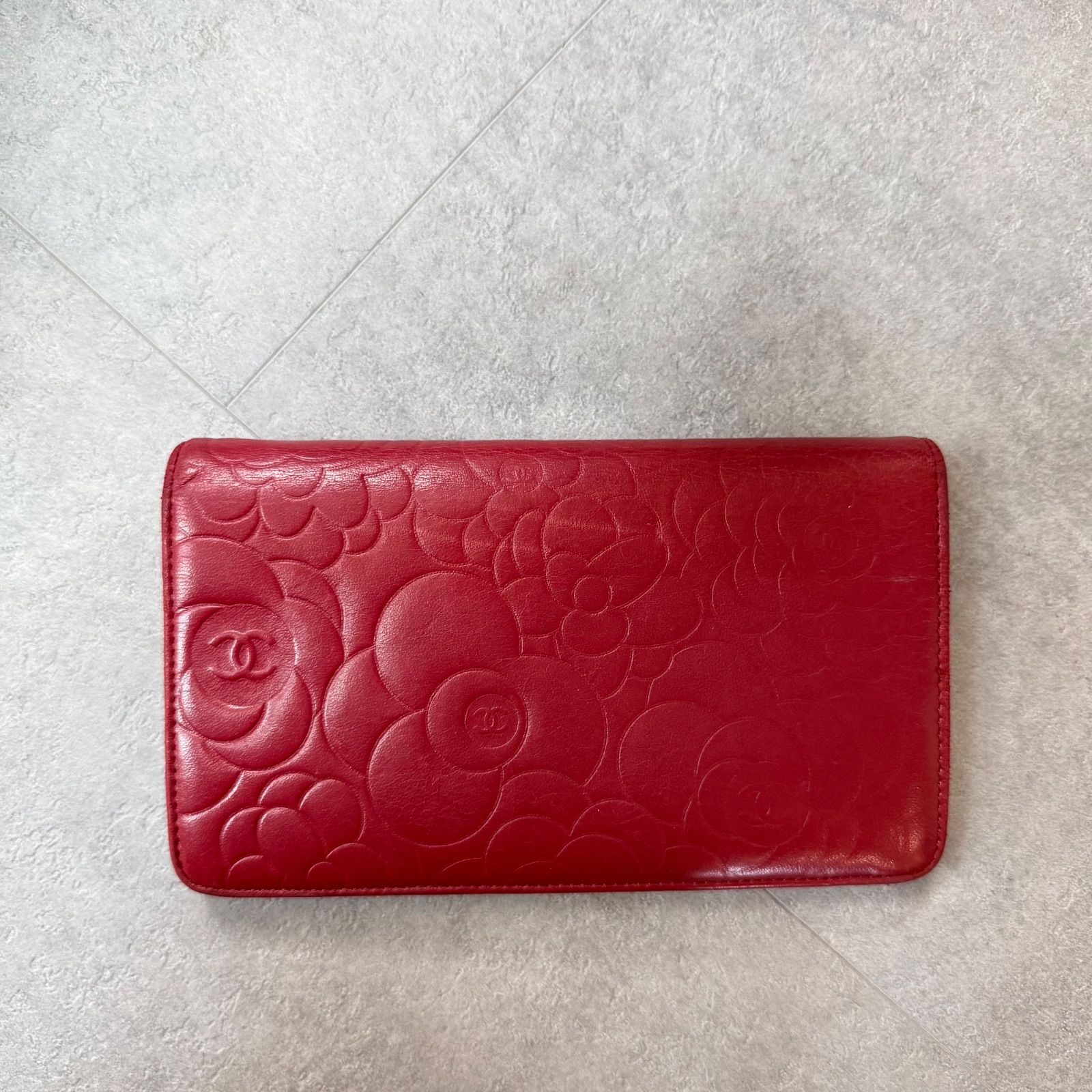 CHANEL シャネル カメリア ココマーク 二つ折り長財布 レザー 赤