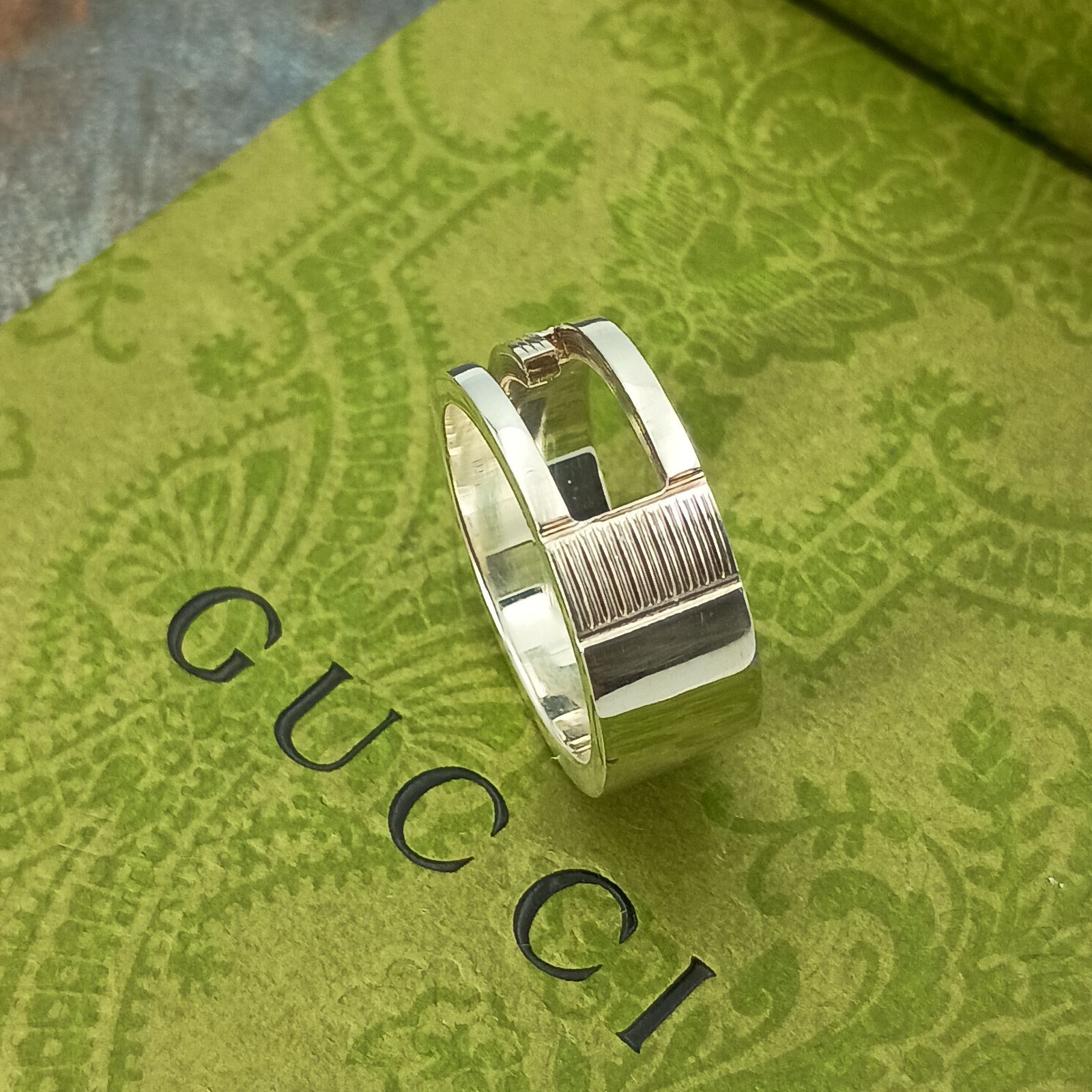 GUCCI グッチ 16号 Gカット ブランデッドG リング 指輪 表記17 メンズ