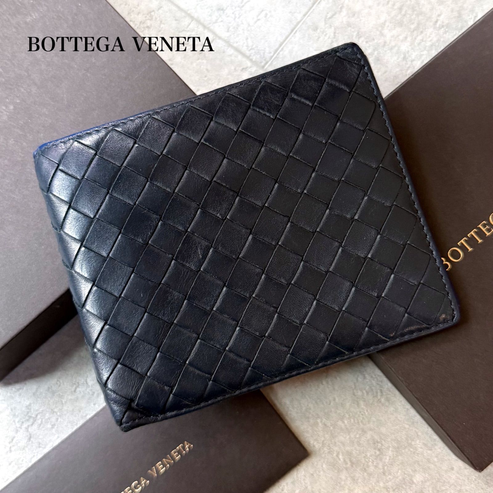 BOTTEGA VENETA ボッテガヴェネタ イントレチャート 二つ折り財布 カーフレザー ネイビー ブルー バイカラー コンパクトウォレット 15,840円