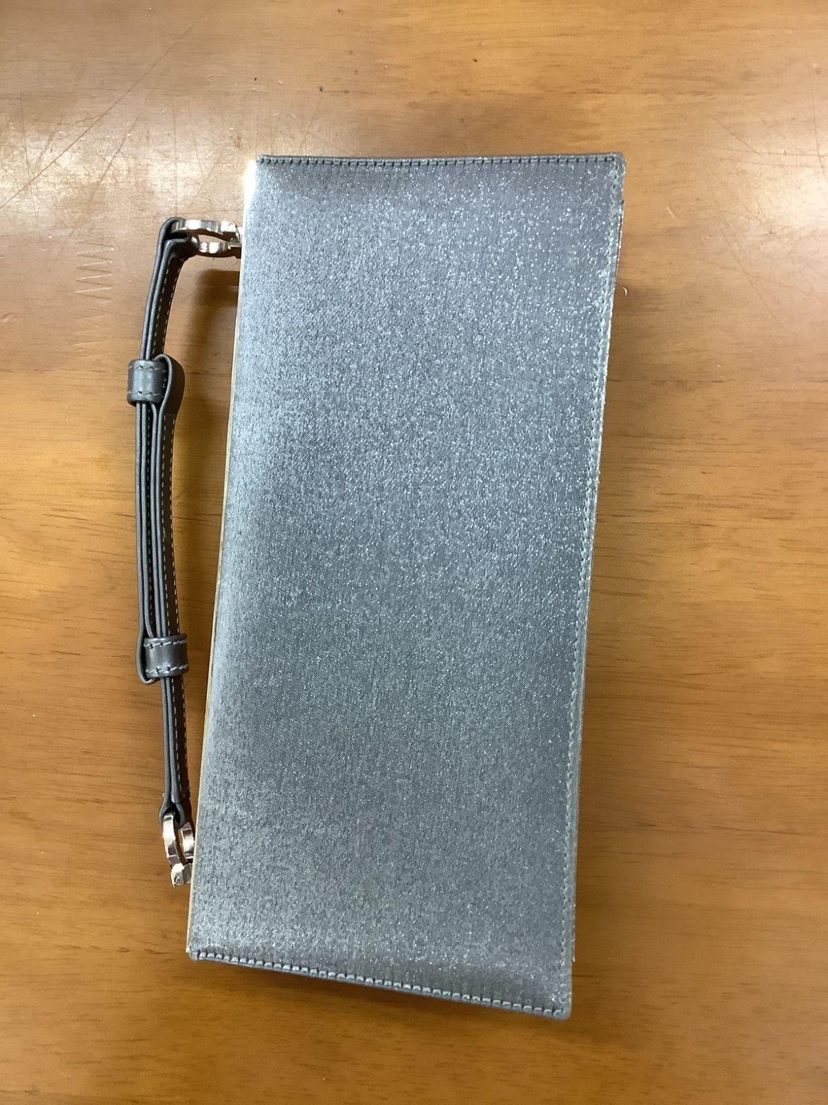 フェラガモ　￼シルバー　￼ミニバッグ Salvatore Ferragamo フェラガモ ミニバッグ シルバー ハンドバッグ