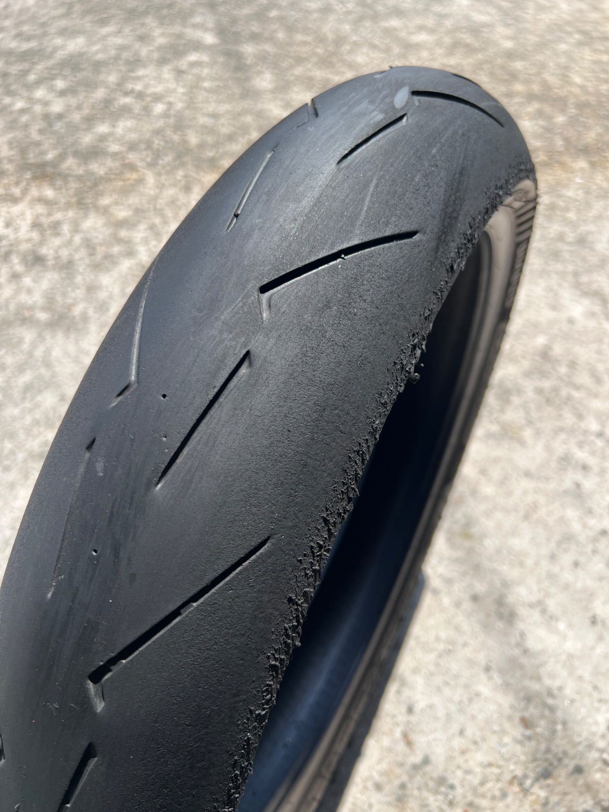 ピレリ スーパーコルサV4 110/70R17 1282 - メルカリ