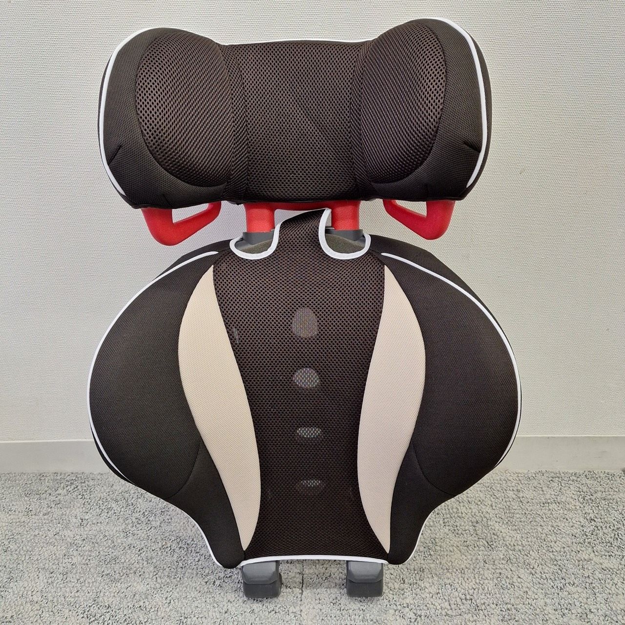 シート洗濯済み】AILEBEBE エールベベ サラット3ステップ クワトロ