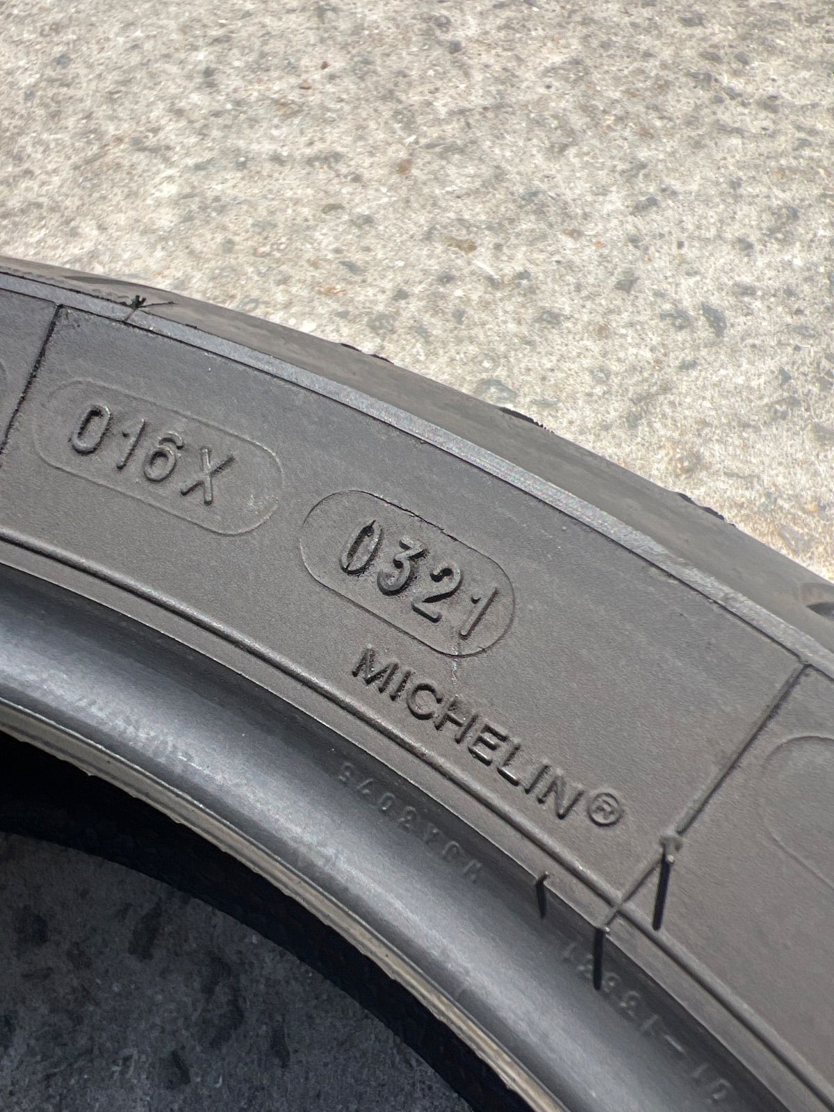 ミシュラン 160⁄60ZR17 パイロットロード4 (バイク用タイヤ) 価格比較 