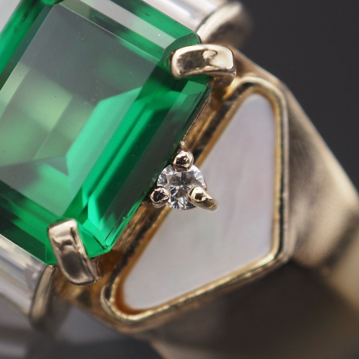 W763 IEI エメラルド風 ダイヤモンド 0.04ct 925刻印 リング シェル 