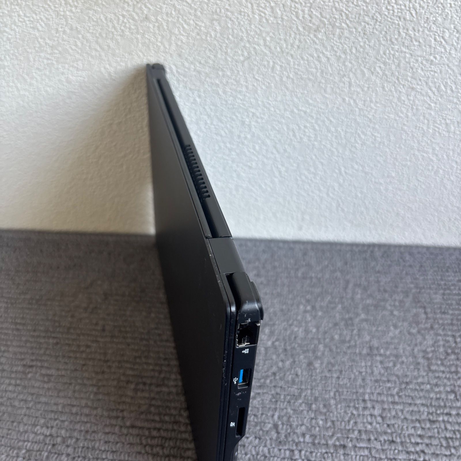 富士通lifebook U9311/F i5-1145G7 メモリ8GB SSD256GB Win11 顔、指紋 