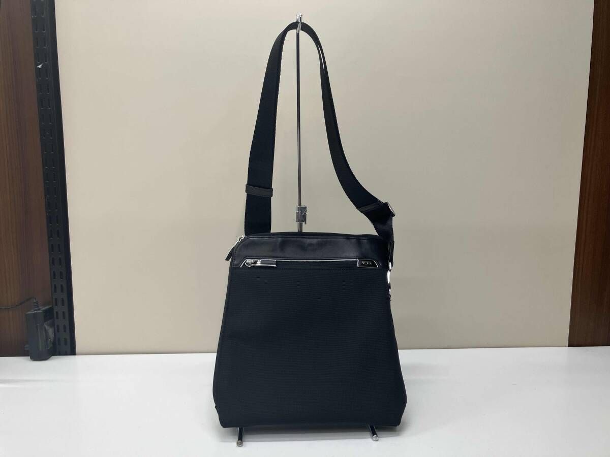 TUMI トゥミ ショルダーバッグ