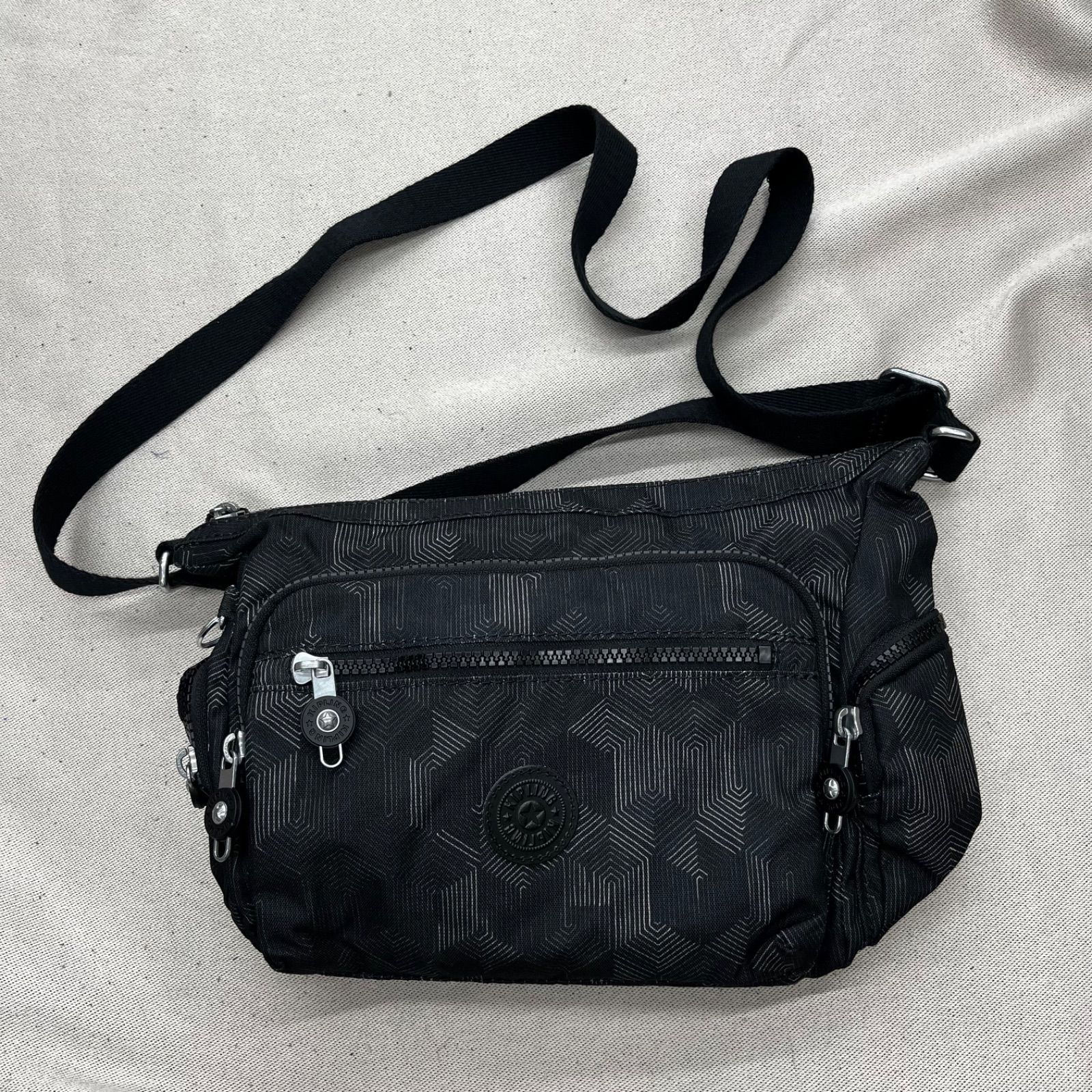 KIPLING キプリング ショルダーバッグ クロスボディバッグ Mサイズ 