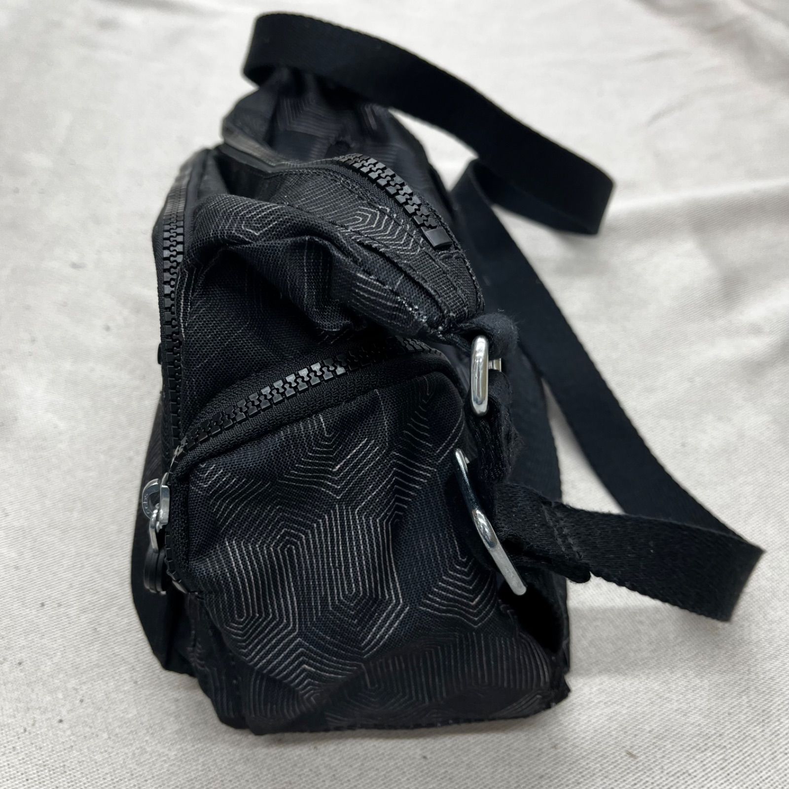 KIPLING キプリング ショルダーバッグ クロスボディバッグ Mサイズ 