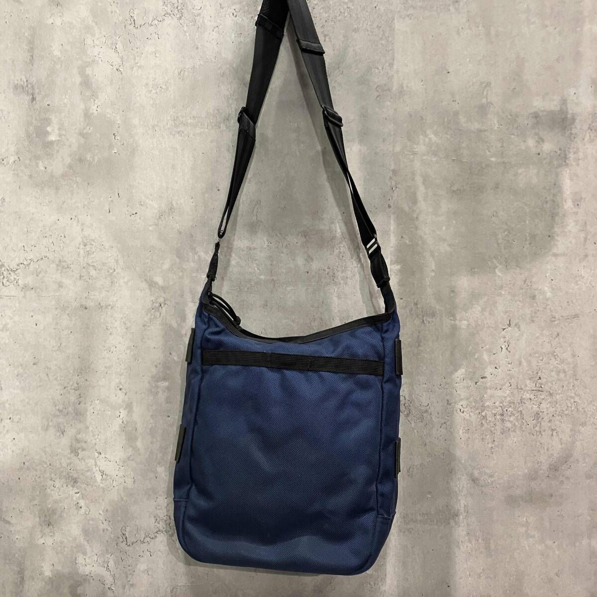 BRIEFING DAY TRIPPER ショルダーバッグ ネイビー ブリーフィング 