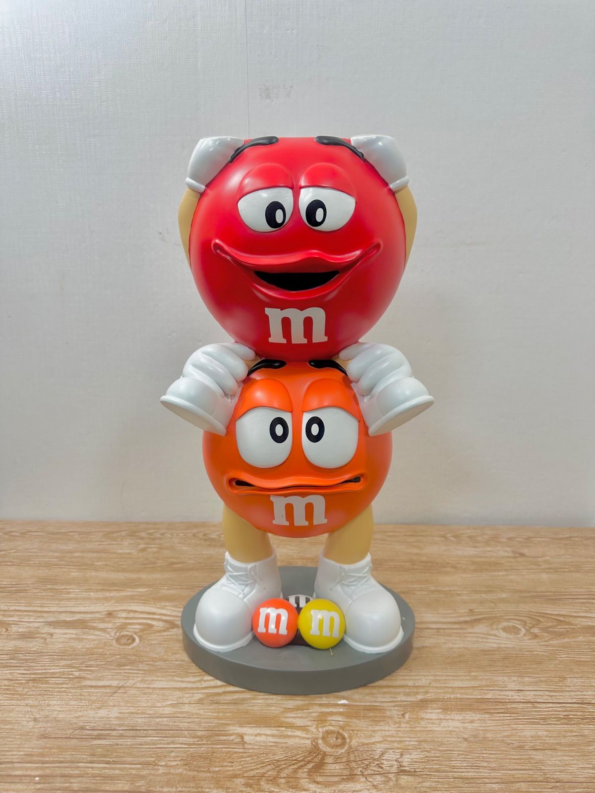 M&M'S ビッグディスプレイ45x33cm - メルカリ