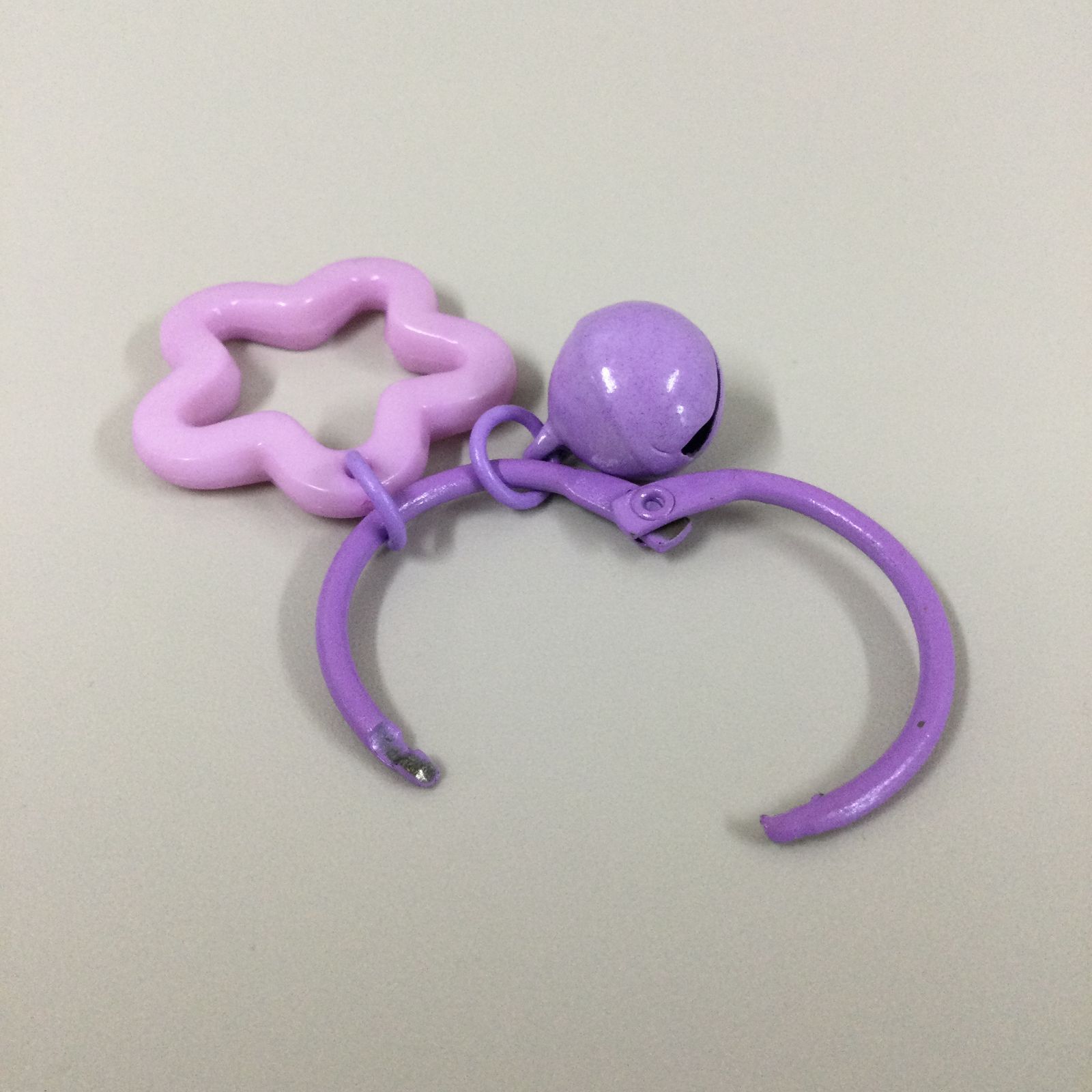e345【新品・未使用品】推し活 キーホルダー パープル 紫色 星形パーツ