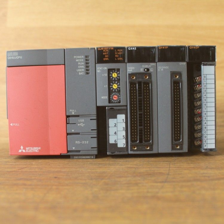 三菱 Q00UJCPU/QJ61BT11N/QX42/QY41P//QY40P CPUユニットセット MELSEC-Q