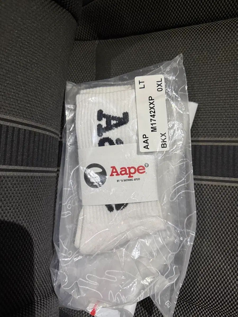 aape 靴下