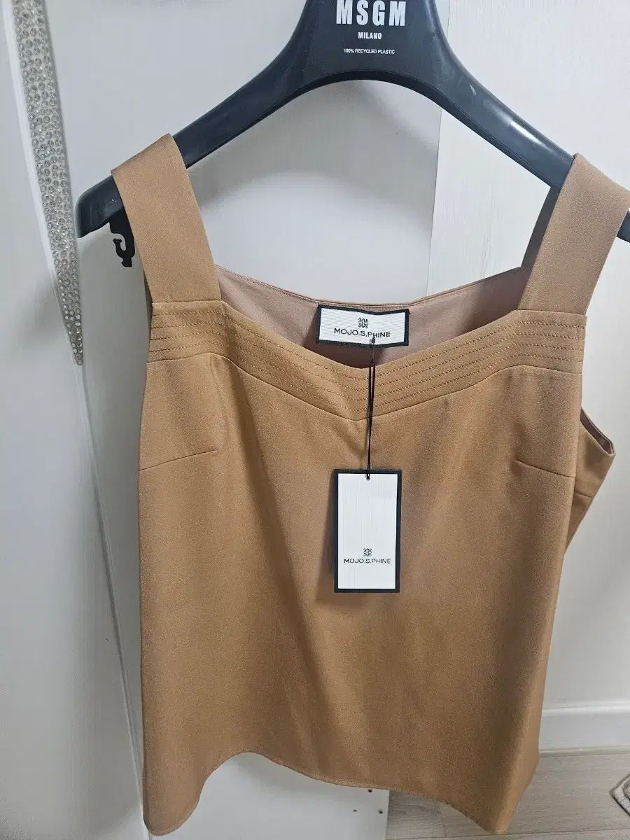 MOJO.S.PHINE モジョエスピン ゴールド ブラウン ノースリーブ ブラウス 新品 66