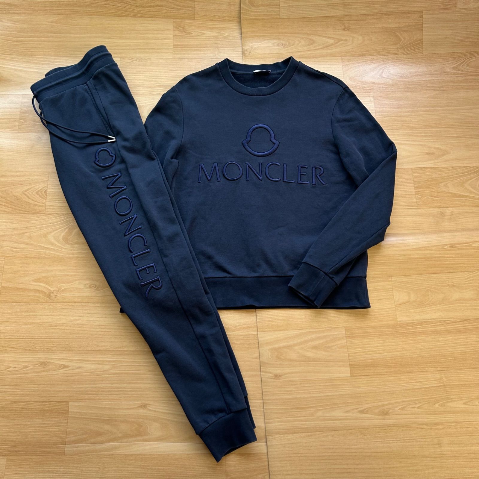 MONCLER モンクレール セットアップ スウェット上下刺繍レタリングネイビーS XS 52,800円