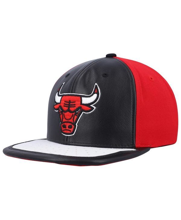 ミッチェルネス メンズ アクセサリー 帽子 Mitchell Ness Mens Black and White Chicago Bulls Day One Snapback Hat Black White ホワイト