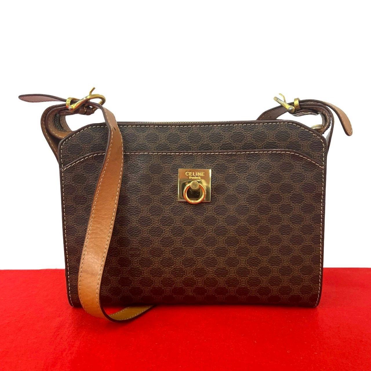 極 美品 CELINE セリーヌ ヴィンテージ マガダム ブラゾン トリオンフ 極 美品 CELINE セリーヌ ヴィンテージ マガダム ブラゾン トリオンフ