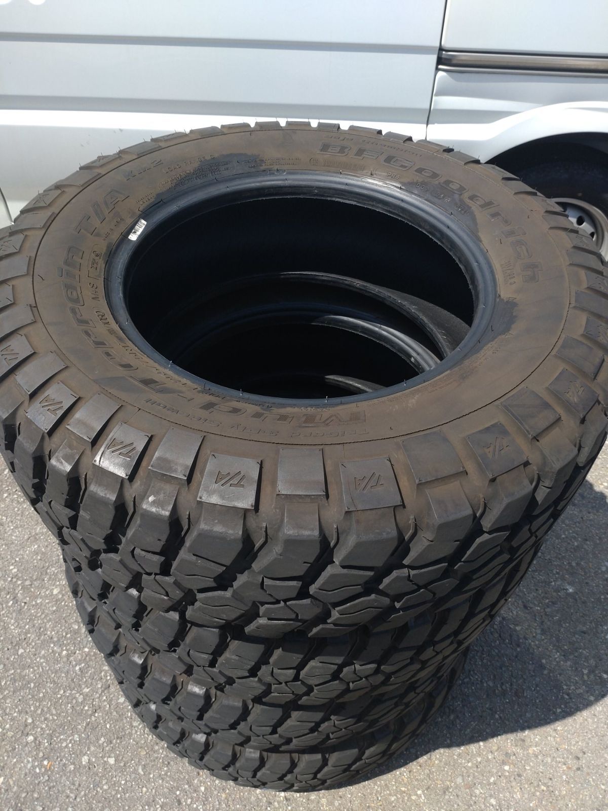 【送料無料♪】BFグッドリッチ マッドテレーンT/A KM2 255/75R17　中古4本 JEEP ラングラー サハラ アンリミテッド 等に　2021年製
