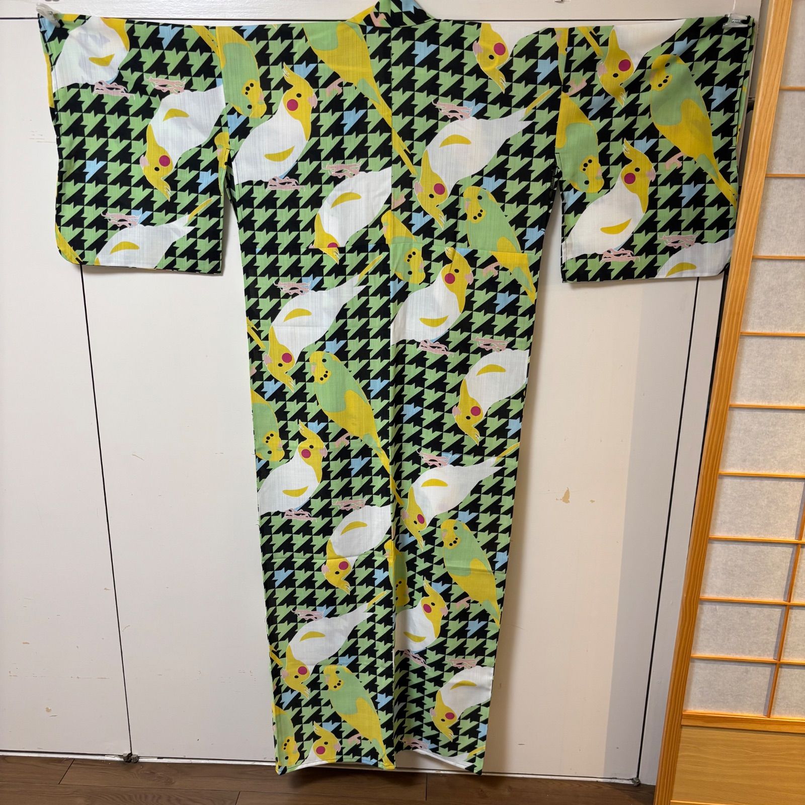 hiyori・新品・やや難あり★オカメインコ・インコ柄浴衣★カリキュロ 浴衣 身丈162 緑 黒 鳥柄 オカメインコ セキセイインコ - メルカリ