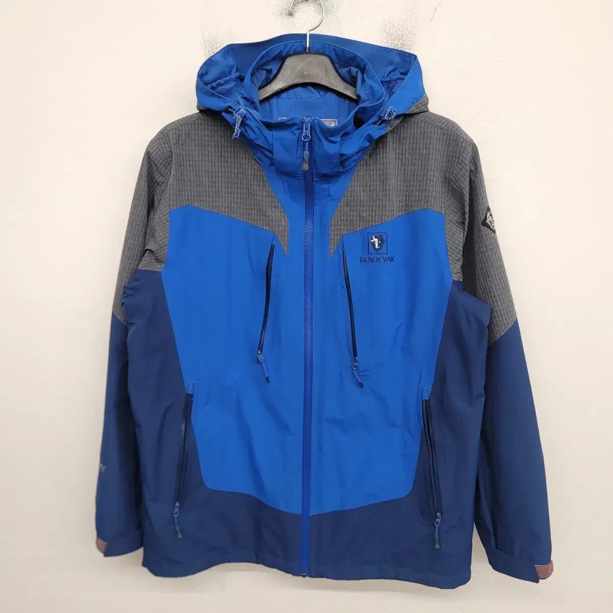 100/L BLACK YAK ブラックヤク ゴアテックス ウィンドブレーカー 登山ウェア ジャケット