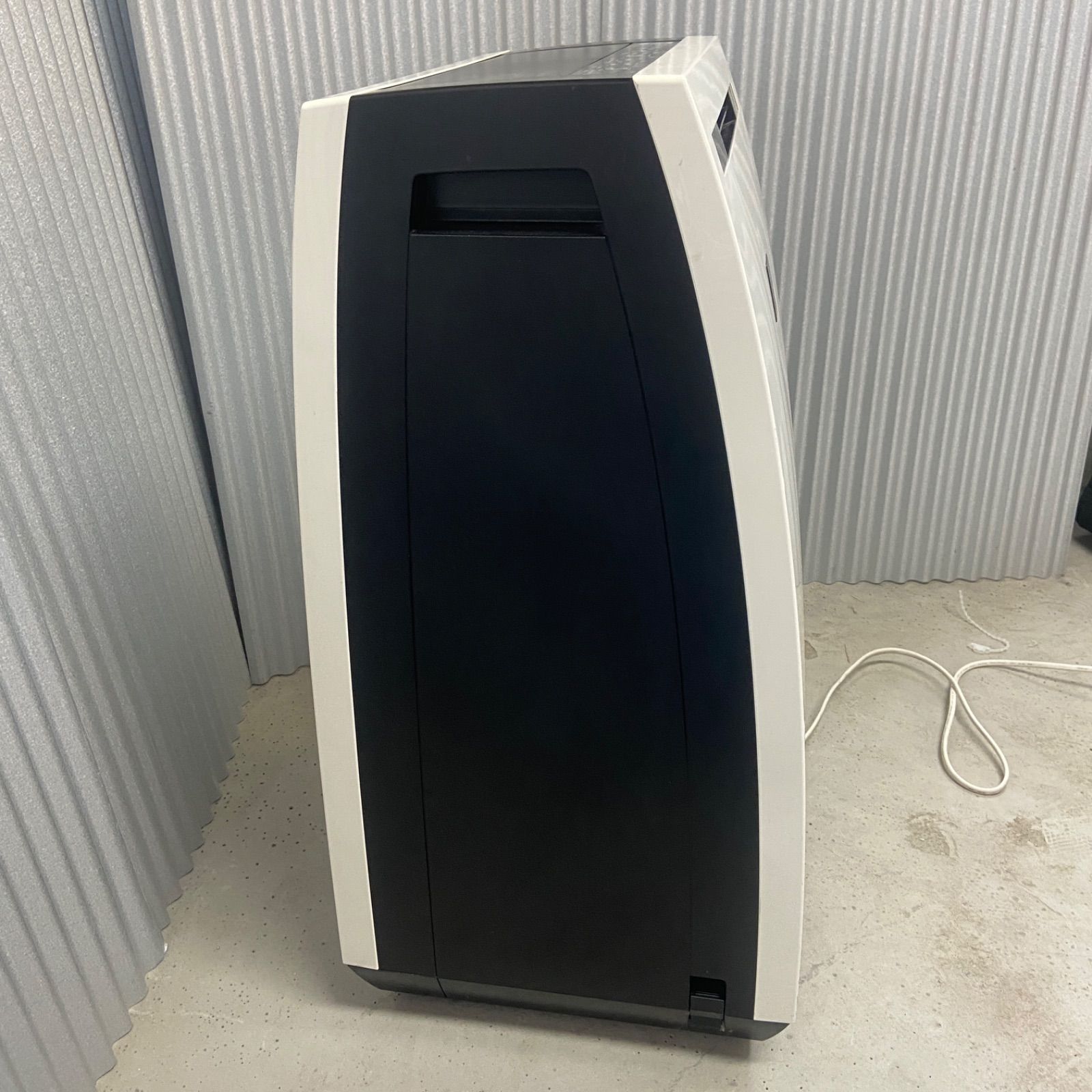 SHARPシャープ 除加湿空気清浄機 KC-HD70-W 2018年製 - メルカリ